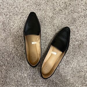 NWOT a new day black pointed toe loafers.